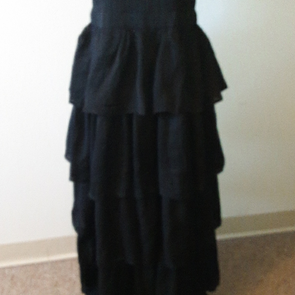 Xtaren Black Ruffled Gothic Gown - Picture 11 of 15